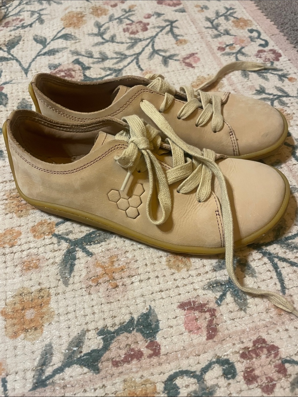 Vivo Barefoot Women's Neutral Beige Lace-Up Sneakers